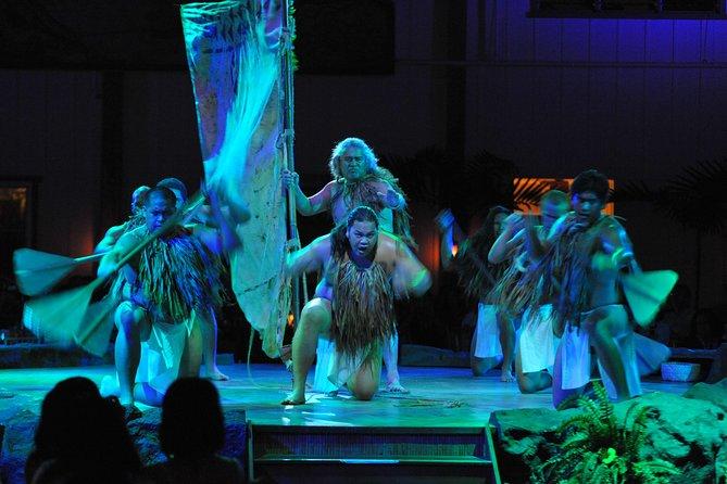 Luau Kalamaku on Kauai with Buffet Dinner and Show