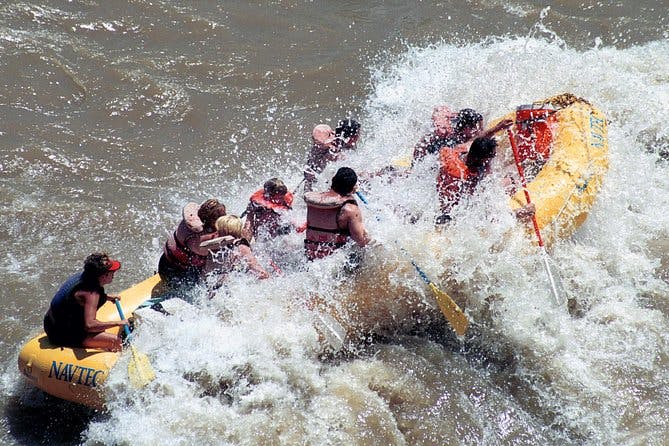 Fisher Towers Half-Day Rafting Day Trip from Moab