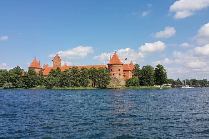 Tour out of Vilnius: Paneriai holocaust park, Trakai, Kaunas