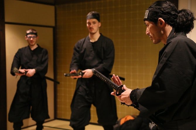 Ninja hands-on 1-hour Lesson in English at Kyoto - Entry level