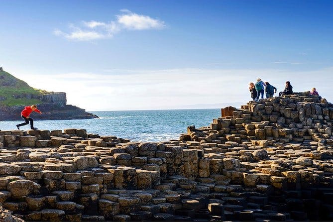 Dublin to Belfast (Black Cab), Dunluce Castle & Giant's Causeway.