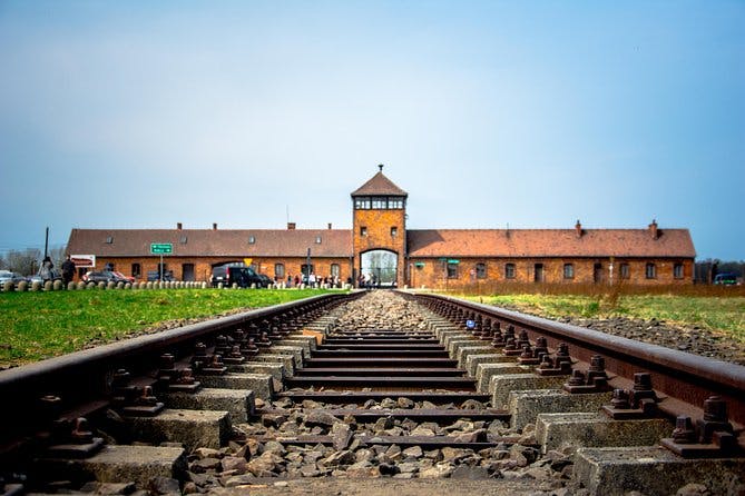 Auschwitz-Birkenau and Wieliczka Salt Mine Guided Full Day Tour