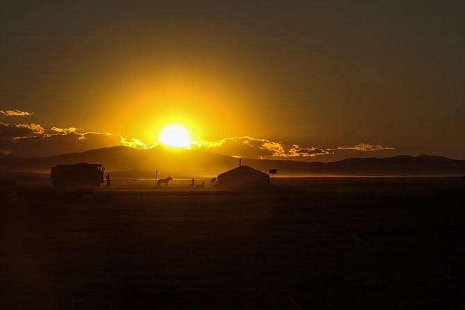 6 Days Color of Gobi Desert 