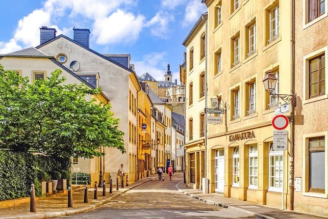 Explore Luxembourg in 60 minutes with a Local