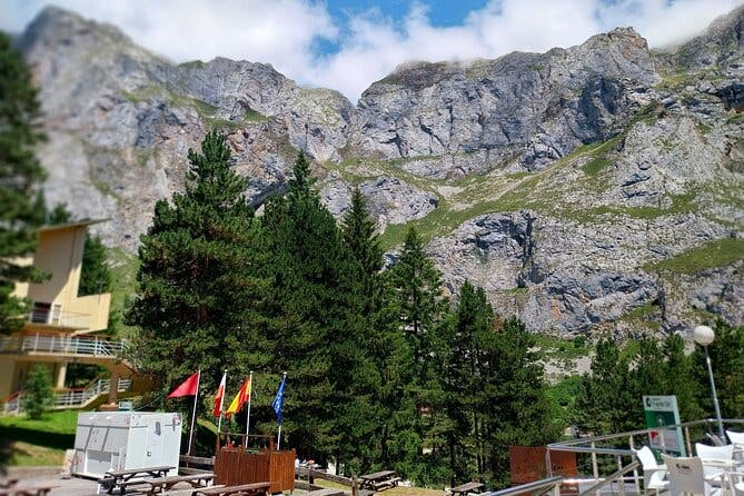 Picos de Europa and Potes Guided Tour from Santander 