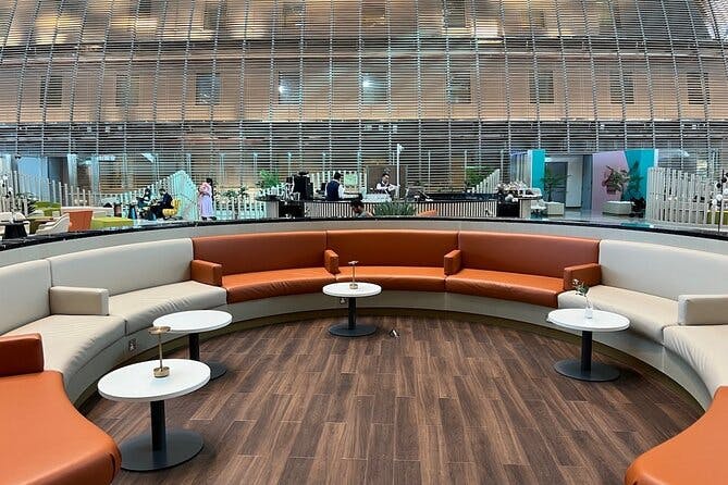 Abu Dhabi International Airport (AUH) VIP Lounge Access