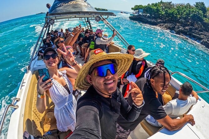 Full-Day Rosario Islands Including Barú, Cholon and Playa Blanca