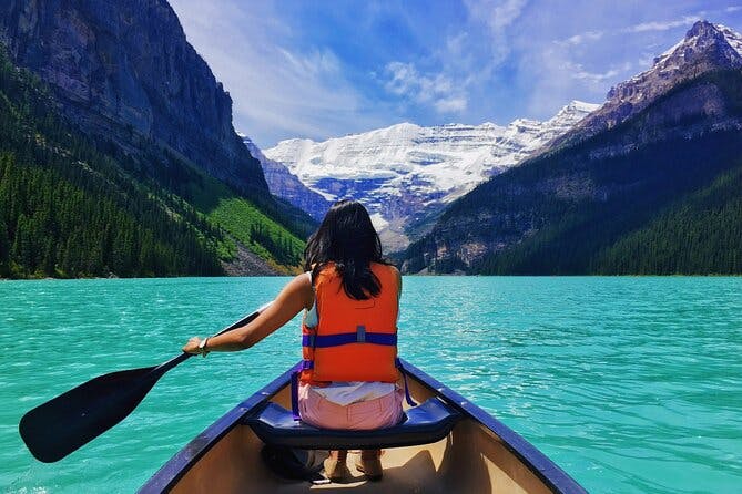 Full Day Tour in Moraine Lake, Lake Louise & Yoho N.P.