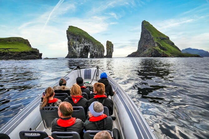 Drangarnir Sea Stacks Boat Tour