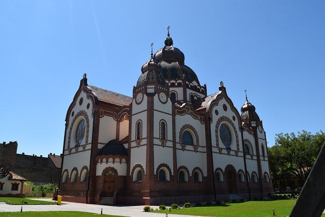 Private Queen of Art Nouveau in Subotica Tour