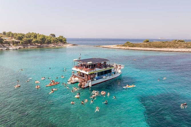 Hvar, Brač & Pakleni islands cruise with lunch & drinks from Split & Trogir